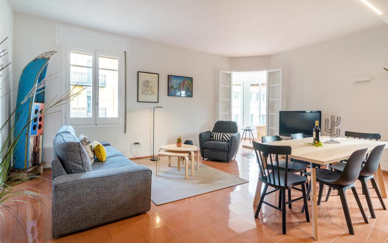 New Top Floor Apt With A Lot Of Light & Aircon Gerona Exterior foto